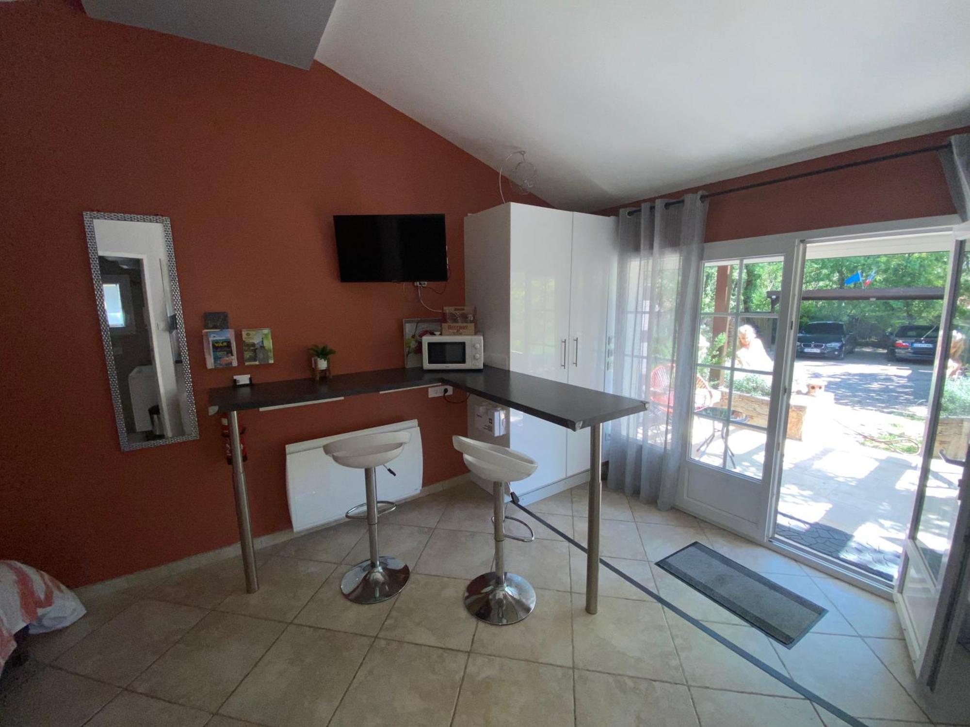 Dependance Individuelle Apartman Nans-les-Pins Kültér fotó