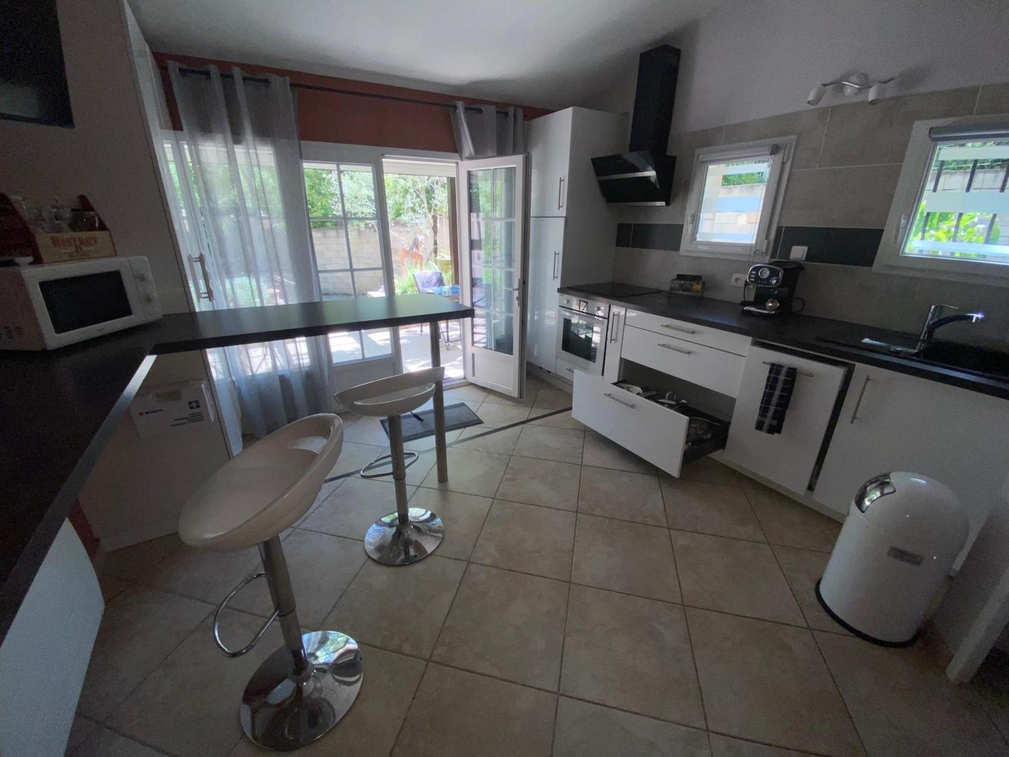 Dependance Individuelle Apartman Nans-les-Pins Kültér fotó